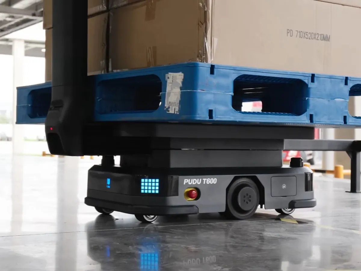 AMR nâng kệ T600